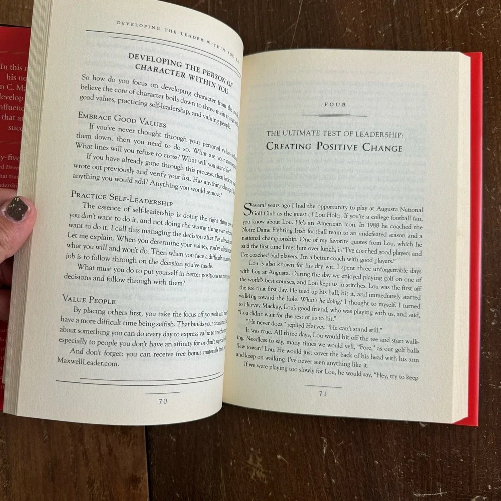 Developing the Leader within You 2.0 John Maxwell 2018 Business Self-Help‎ Book